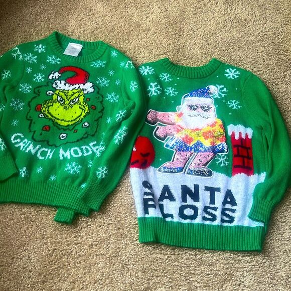 Kids XS Green “Ugly Sweater” Bundle Grinch Mode and Santa Floss fits kids 6-8